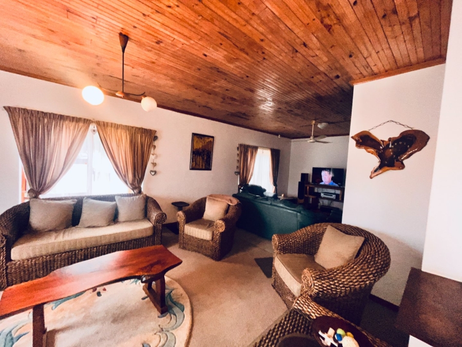 2 Bedroom Property for Sale in Noorsekloof Eastern Cape